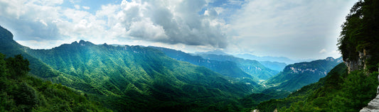 Exploring Hubei's Three Kingdoms Culture and Natural Wonders: Chibi and Shennongjia